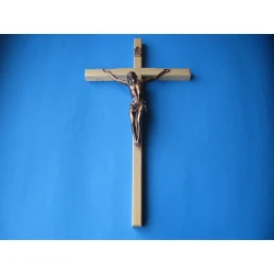 Krzyż drewniany  jasny brąz na ścianę 45 cm